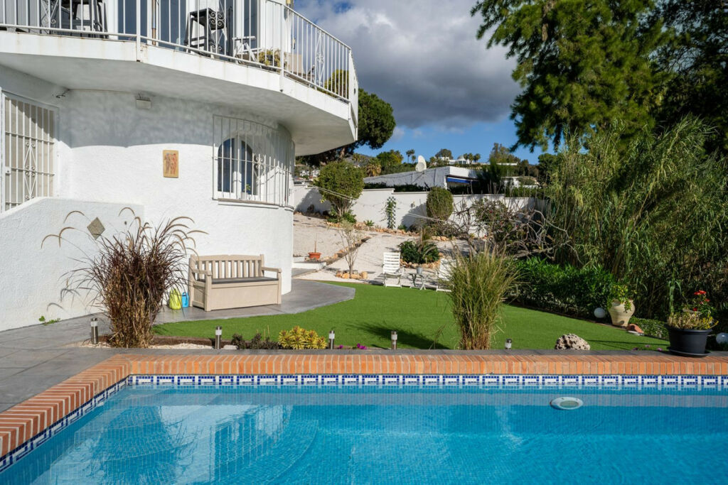 Detached Villa Mijas Málaga - image 31