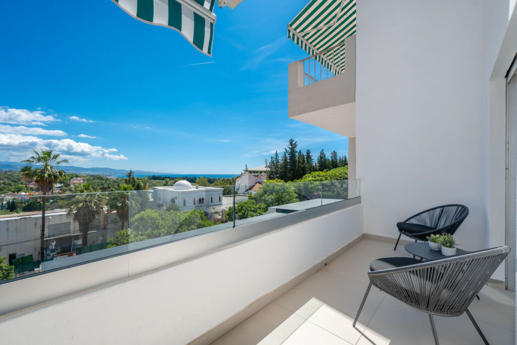 Middle Floor Apartment Nueva Andalucía Málaga - image 31