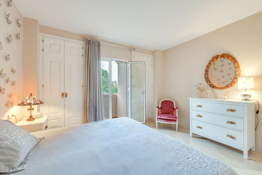 Middle Floor Apartment Elviria Málaga - image 31