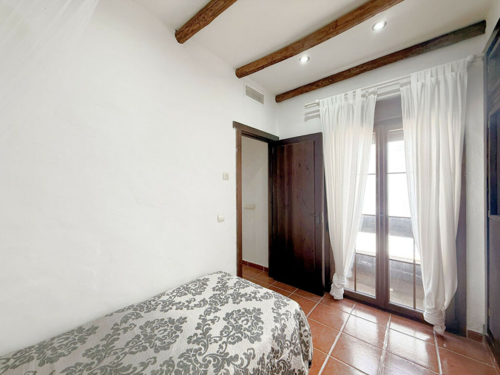 Townhouse Guadiaro Cádiz - image 31