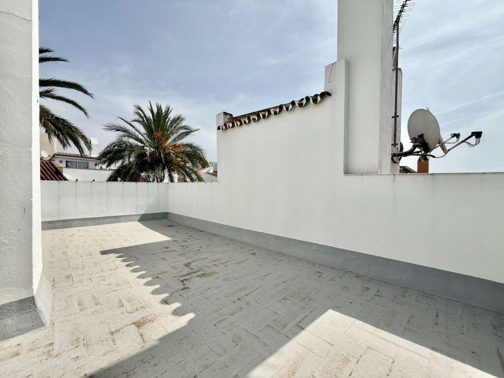 Townhouse Nueva Andalucía Málaga - image 31