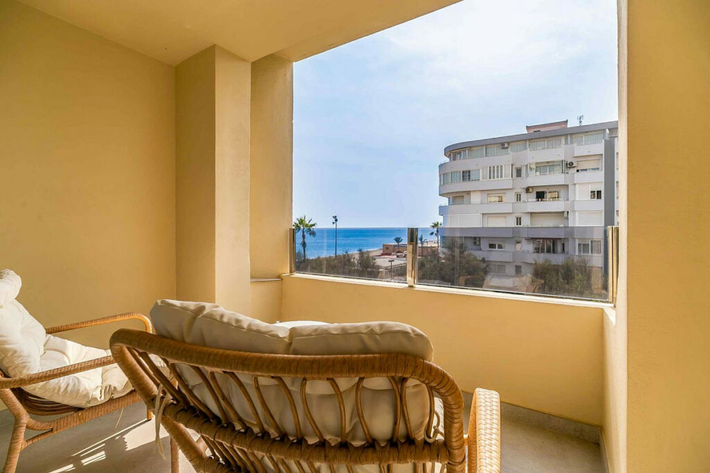 Middle Floor Apartment Fuengirola Málaga - image 31
