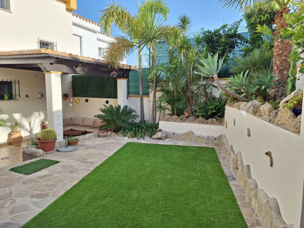 Townhouse La Capellania Málaga - image 31