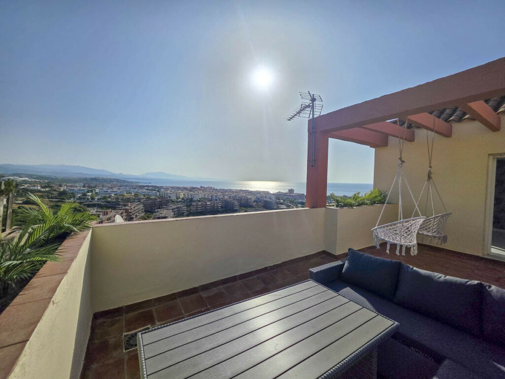 Penthouse Duplex La Duquesa Málaga - image 31