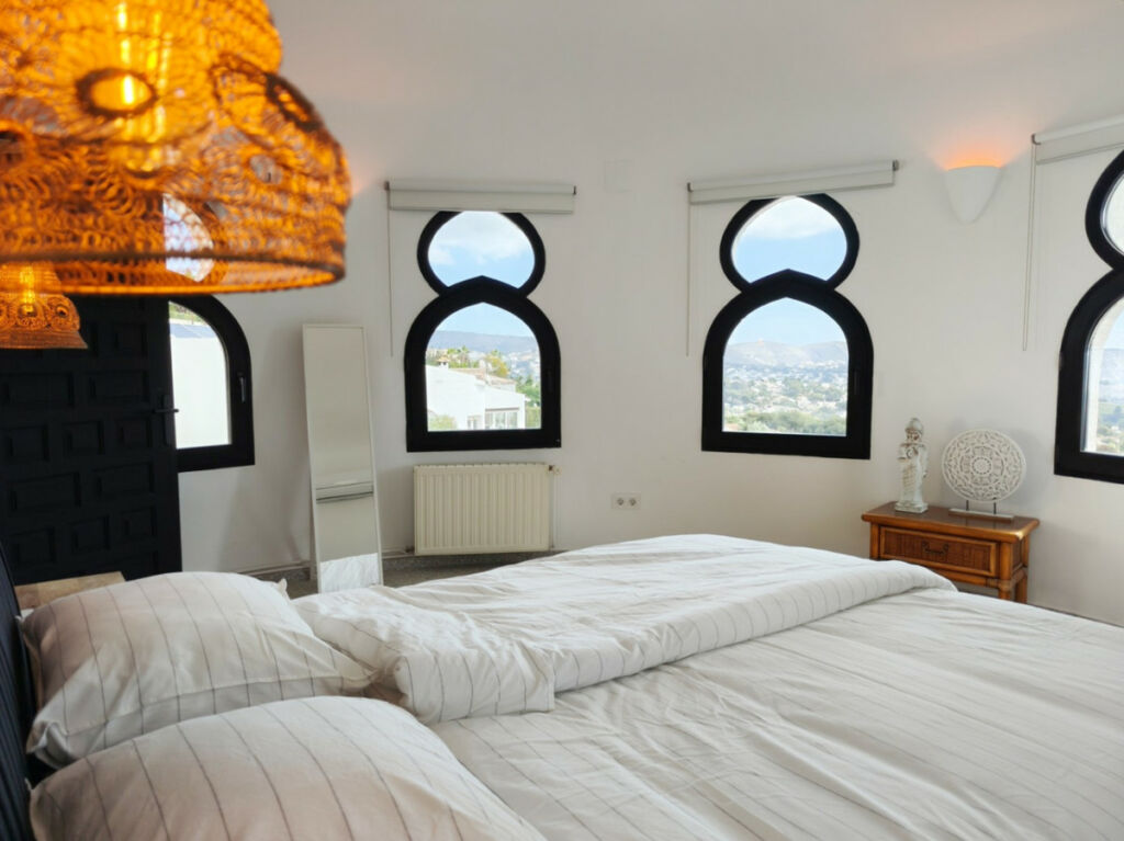 Detached Villa Moraira Alicante - image 31