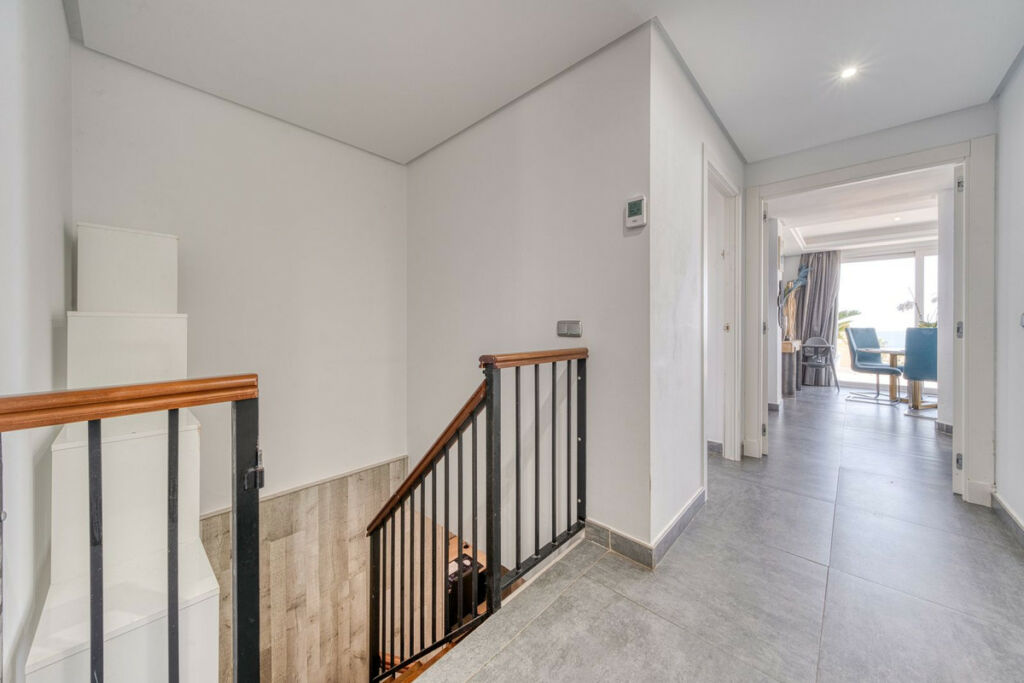 Detached Villa Estepona Málaga - image 29