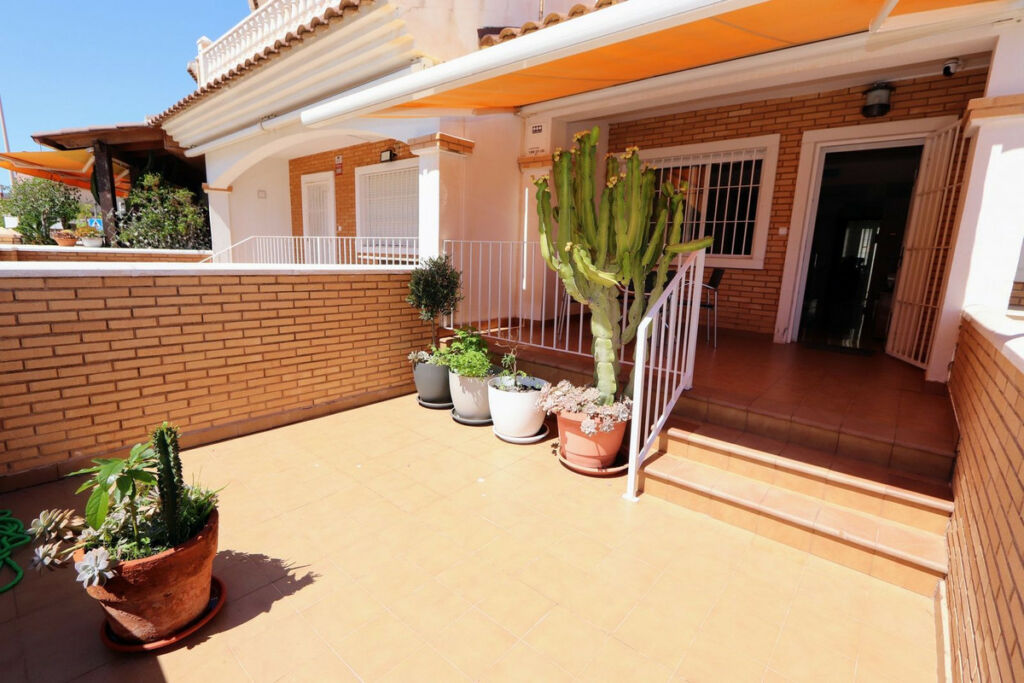 Townhouse Los Alcazares Murcia - image 3