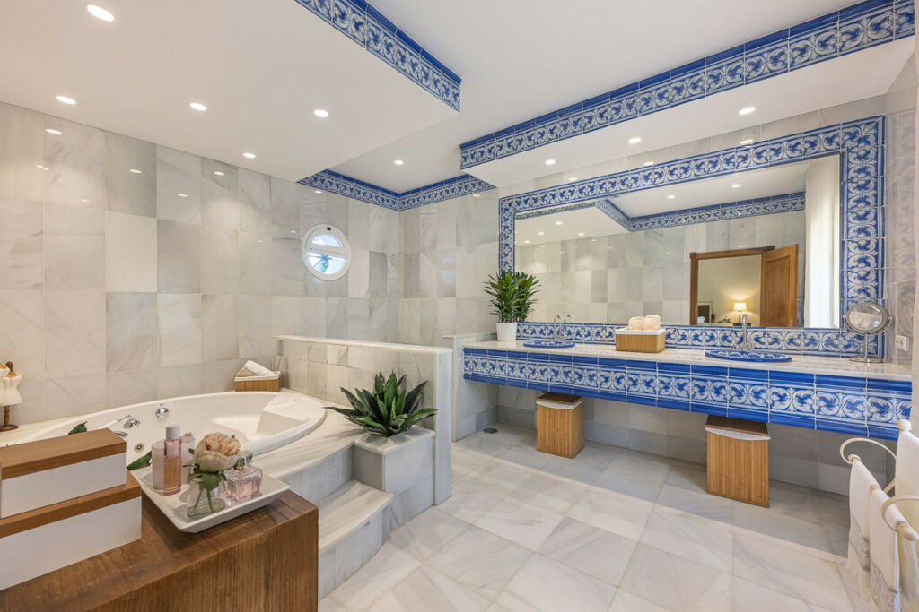 Detached Villa Guadalmina Alta Málaga - image 31