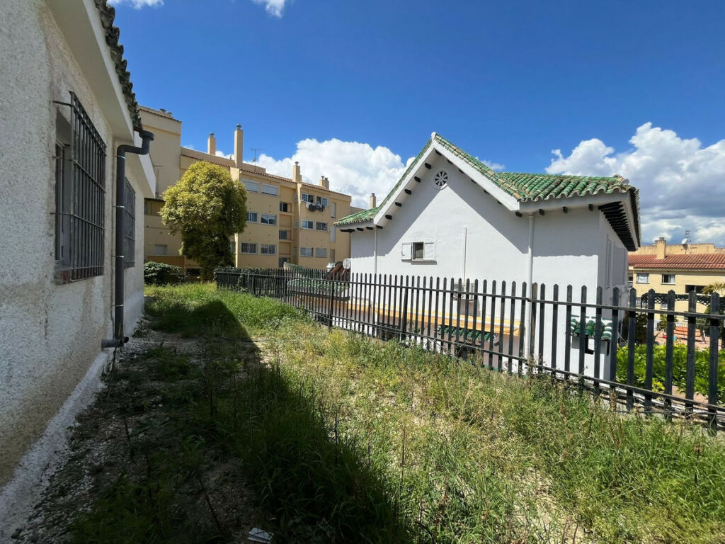Detached Villa Alhaurín el Grande Málaga - image 31