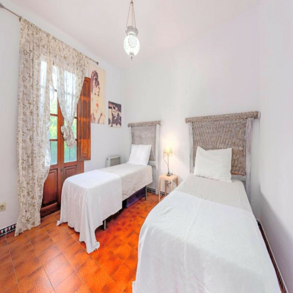 Middle Floor Apartment La Duquesa Málaga - image 27