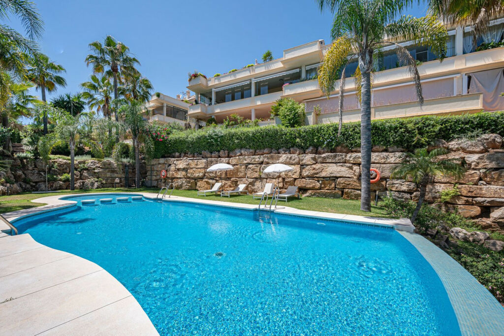 Middle Floor Apartment The Golden Mile Málaga - image 31
