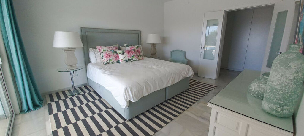 Detached Villa El Chaparral Málaga - image 31