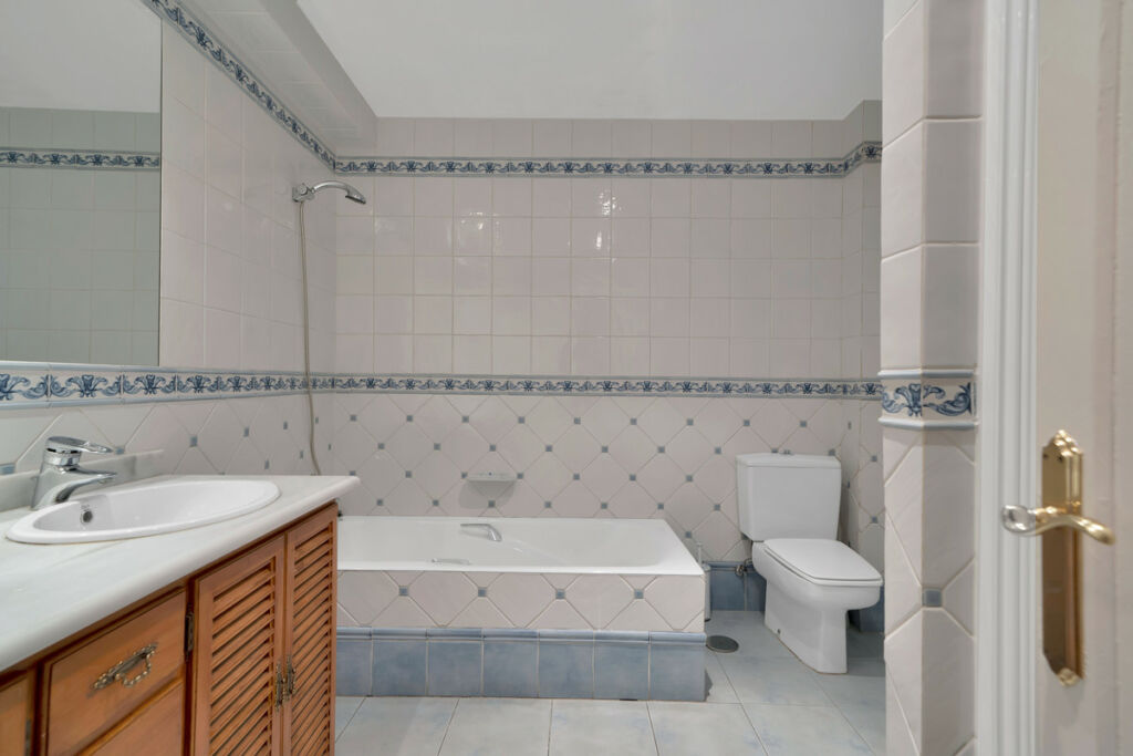 Middle Floor Apartment Marbella Málaga - image 30