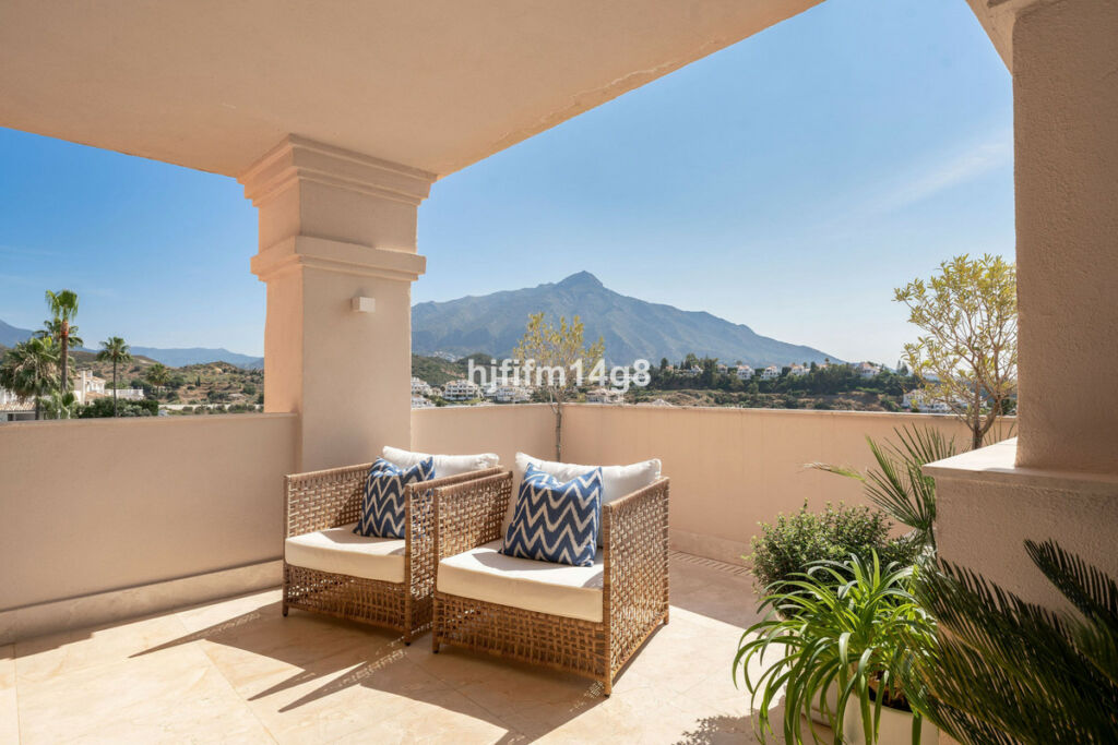Middle Floor Apartment Nueva Andalucía Málaga - image 32