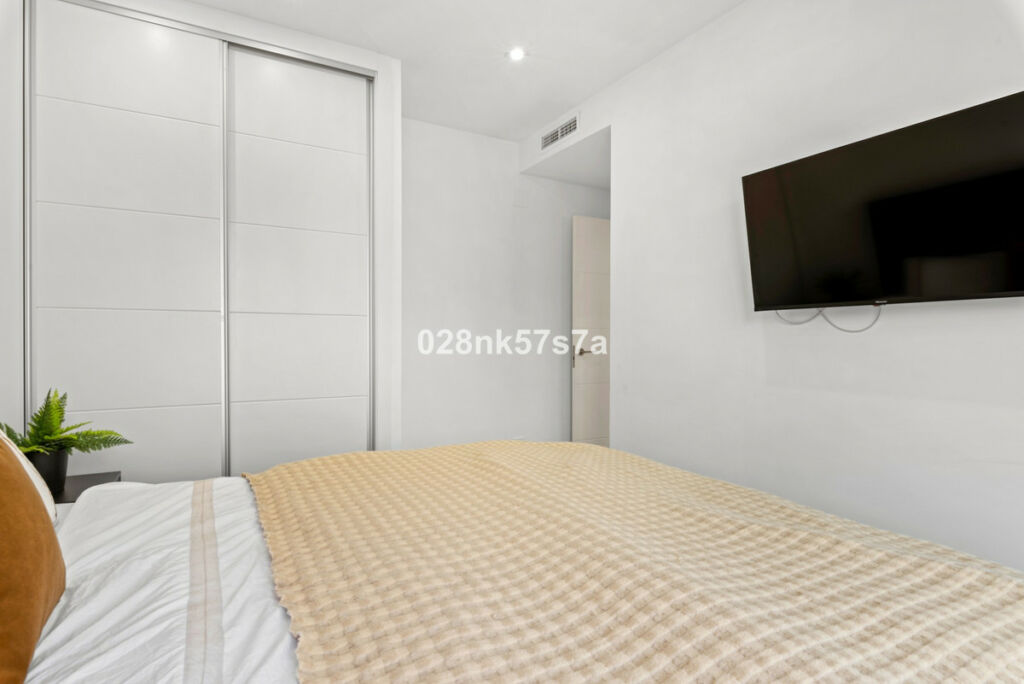 Detached Villa Lomas de Cabo Roig Alicante - image 32