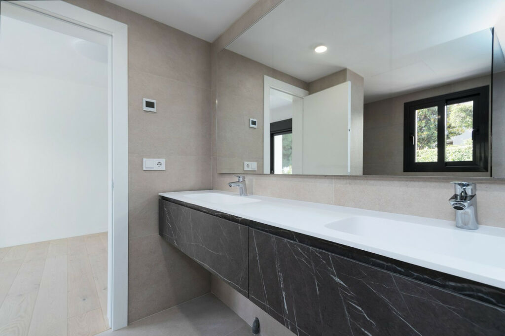 Detached Villa Marbella Málaga - image 32