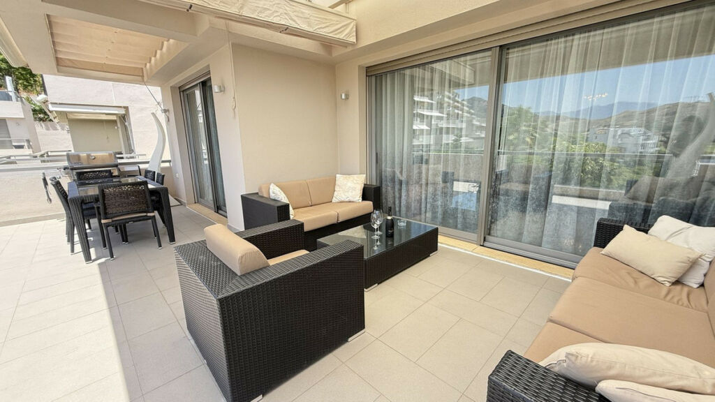 Middle Floor Apartment Benahavís Málaga - image 11