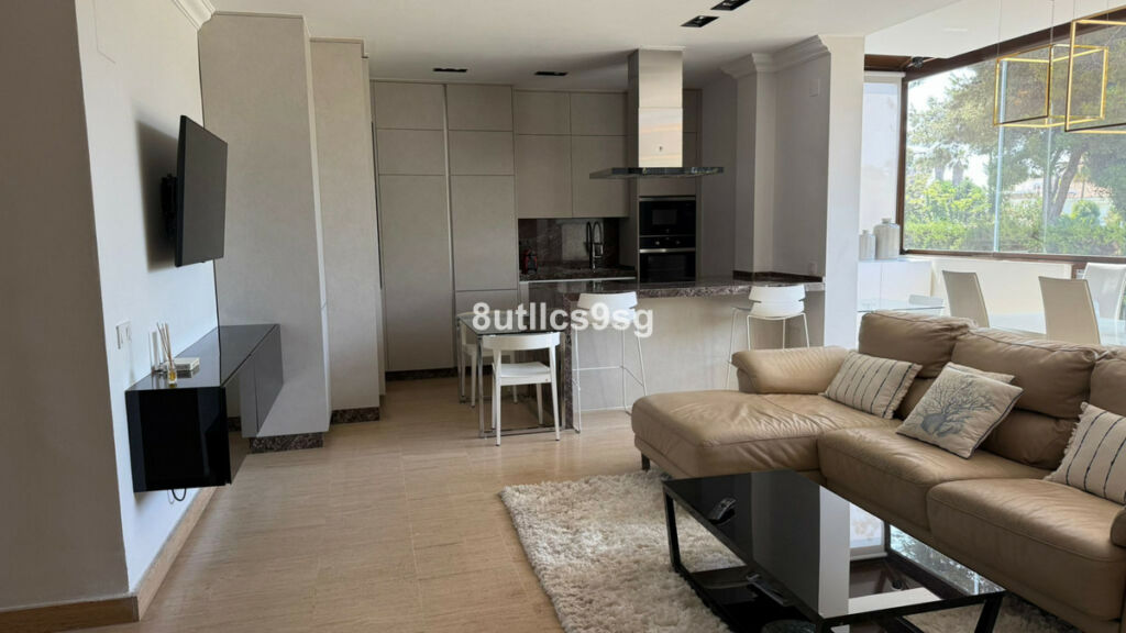 Middle Floor Apartment Estepona Málaga - image 20