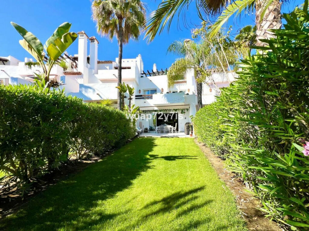 Townhouse Estepona Málaga - image 32