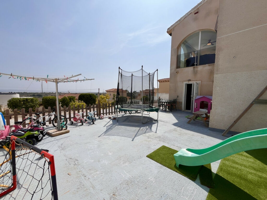 Detached Villa San Miguel de Salinas Alicante - image 32