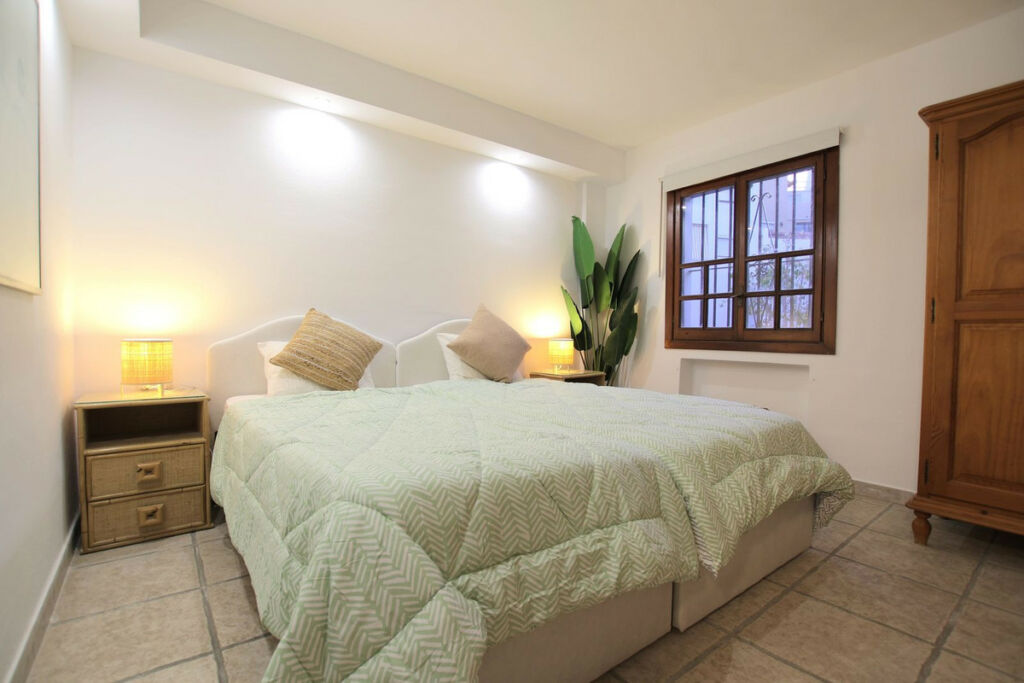 Ground Floor Apartment Puerto de Cabopino Málaga - image 23