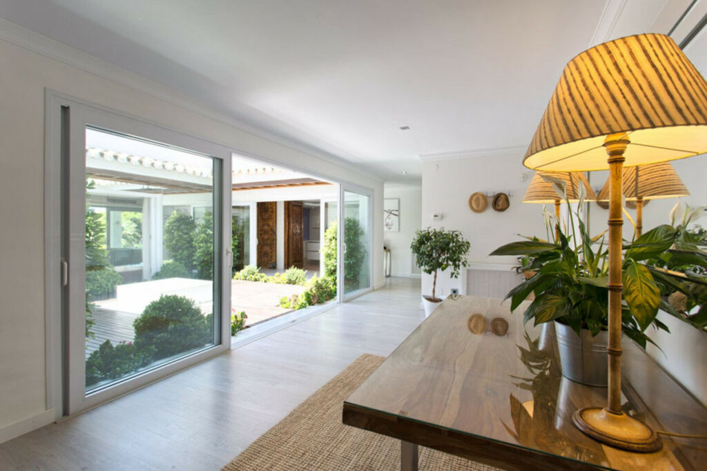 Detached Villa Nagüeles Málaga - image 32