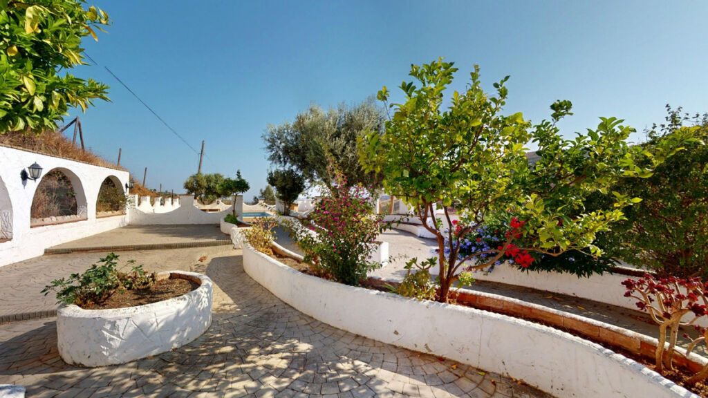 Detached Villa La Viñuela Málaga - image 32