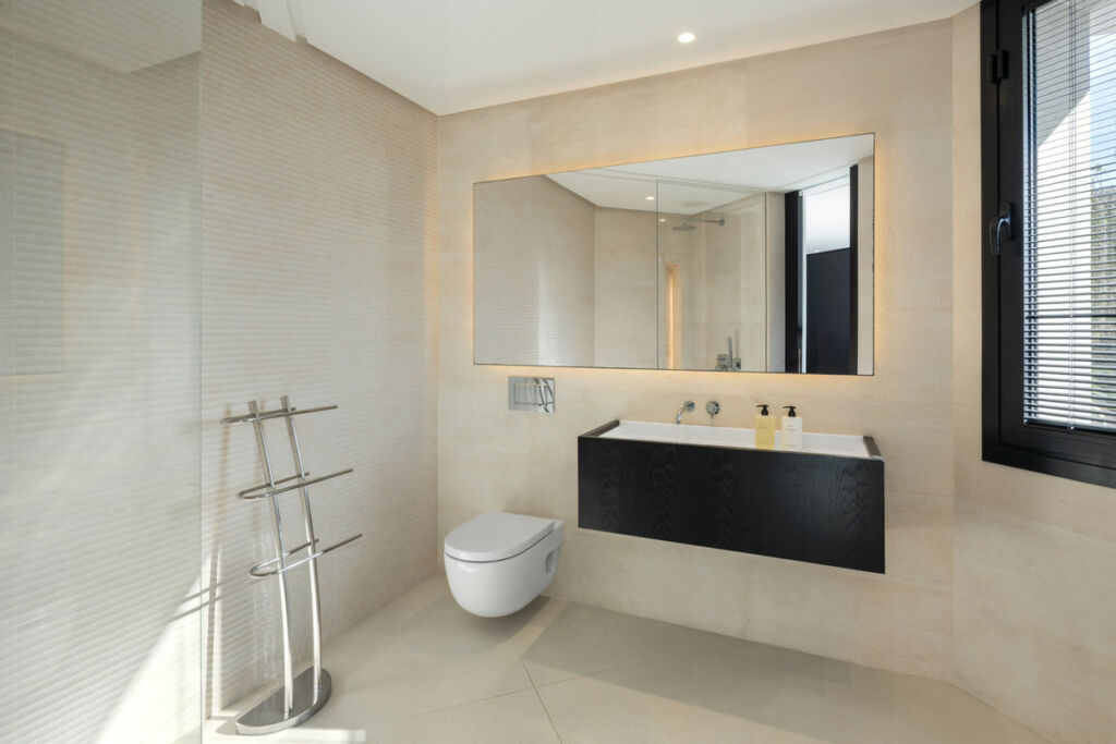 Detached Villa Benahavís Málaga - image 32