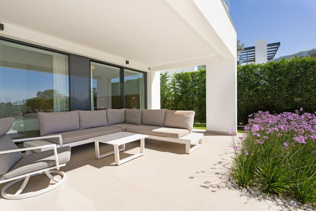 Middle Floor Apartment Benahavís Málaga - image 33