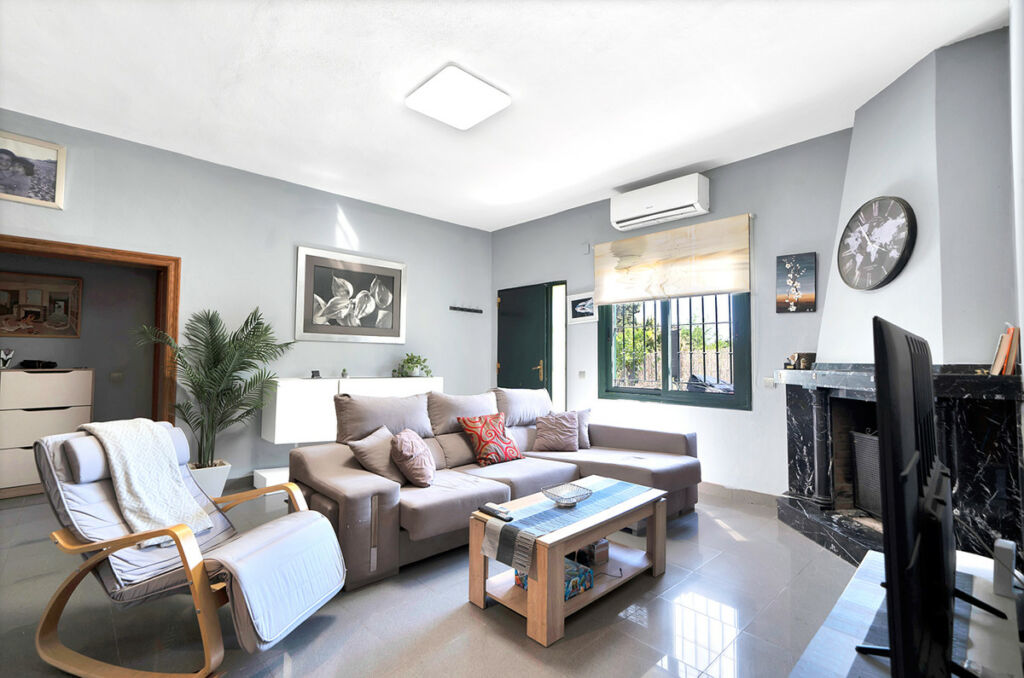 Detached Villa Marbella Málaga - image 33