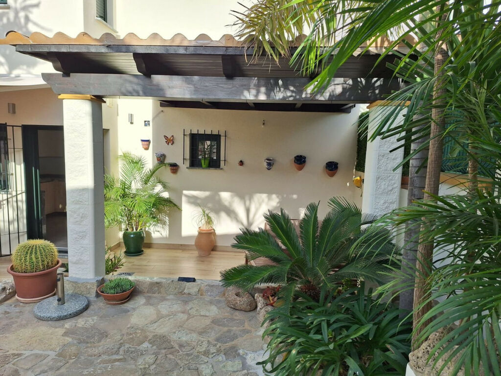 Townhouse La Capellania Málaga - image 33