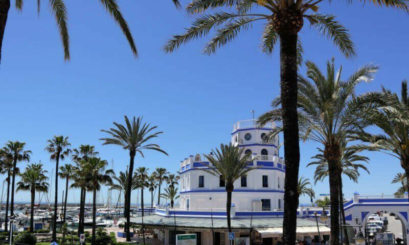 Detached Villa Estepona Málaga - image 33