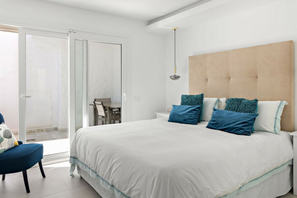 Townhouse Nueva Andalucía Málaga - image 33