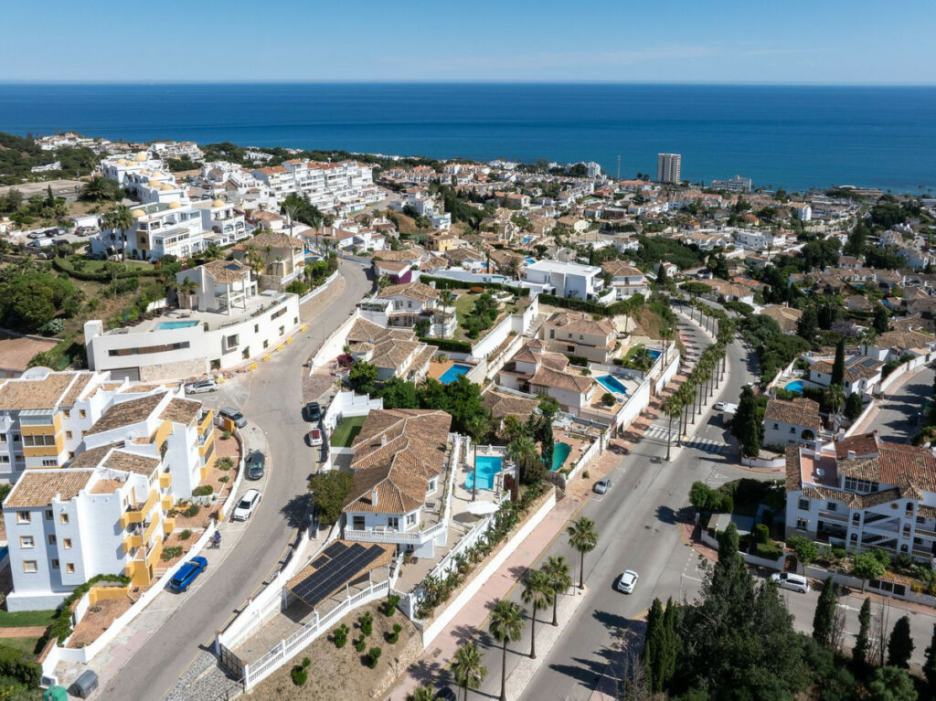 Detached Villa Miraflores Málaga - image 33