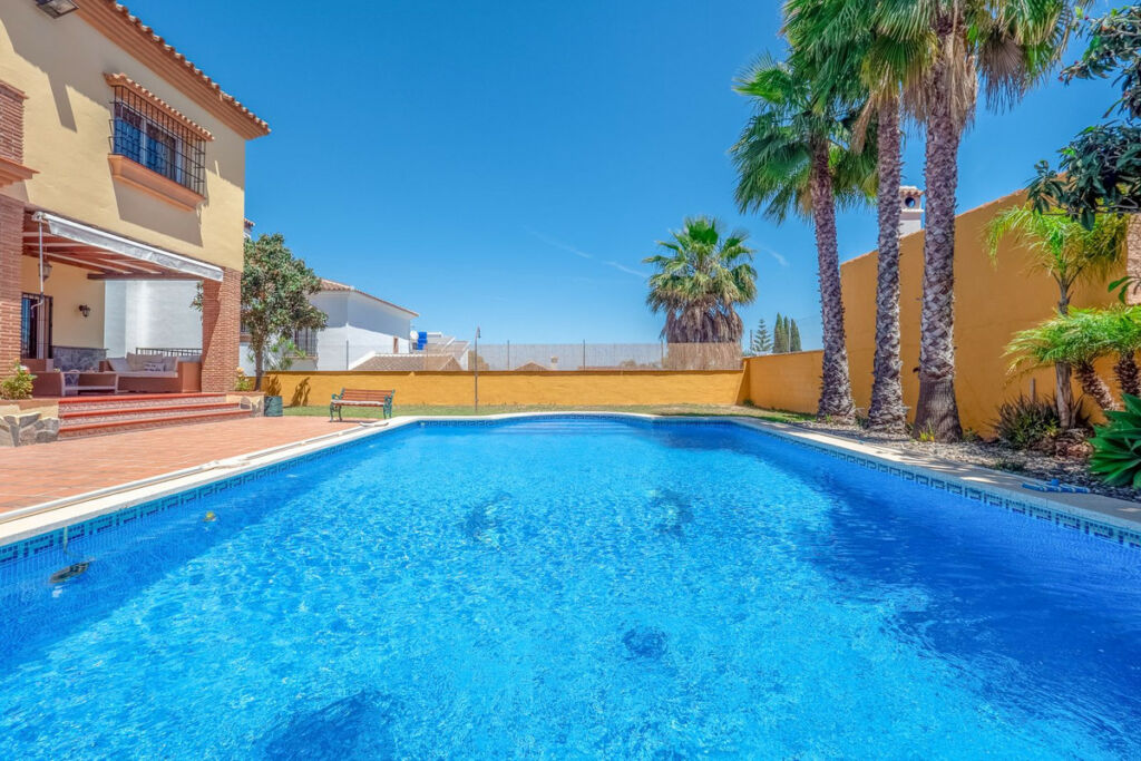 Detached Villa Alhaurín el Grande Málaga - image 34