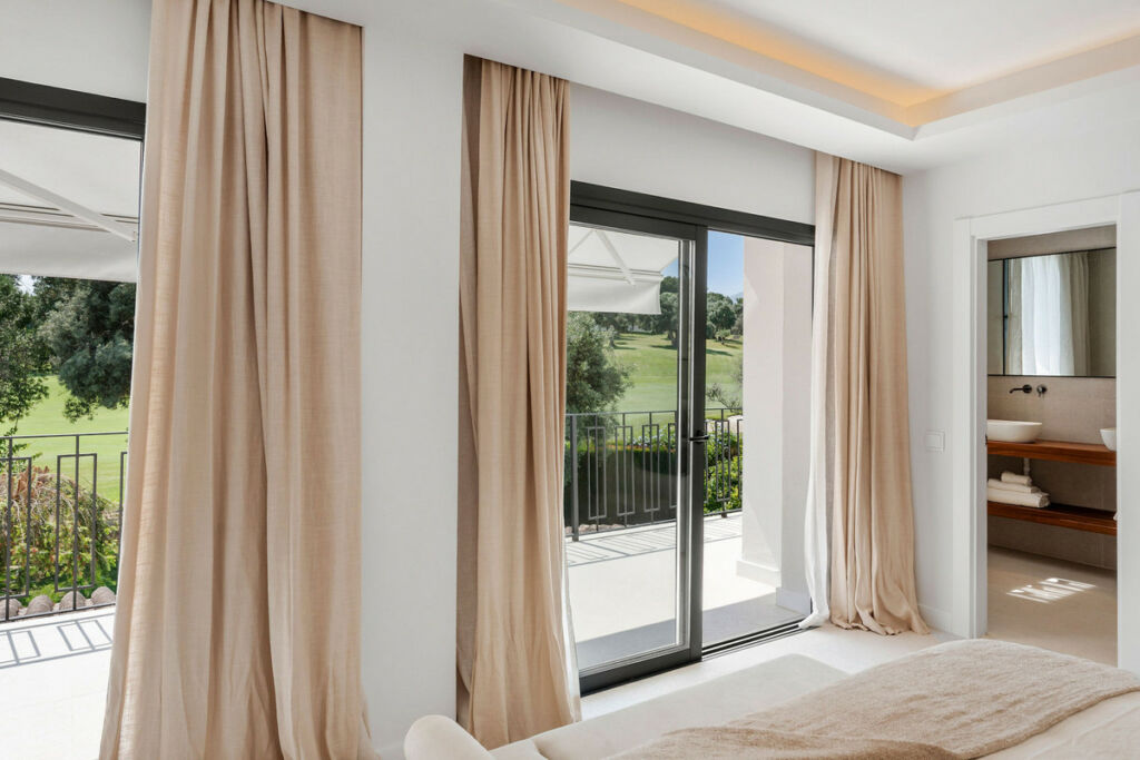 Townhouse Nueva Andalucía Málaga - image 33