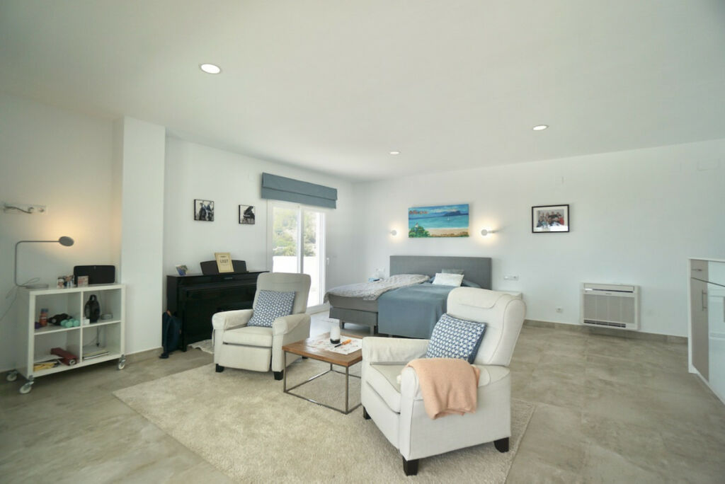Detached Villa Montemar Alicante - image 33