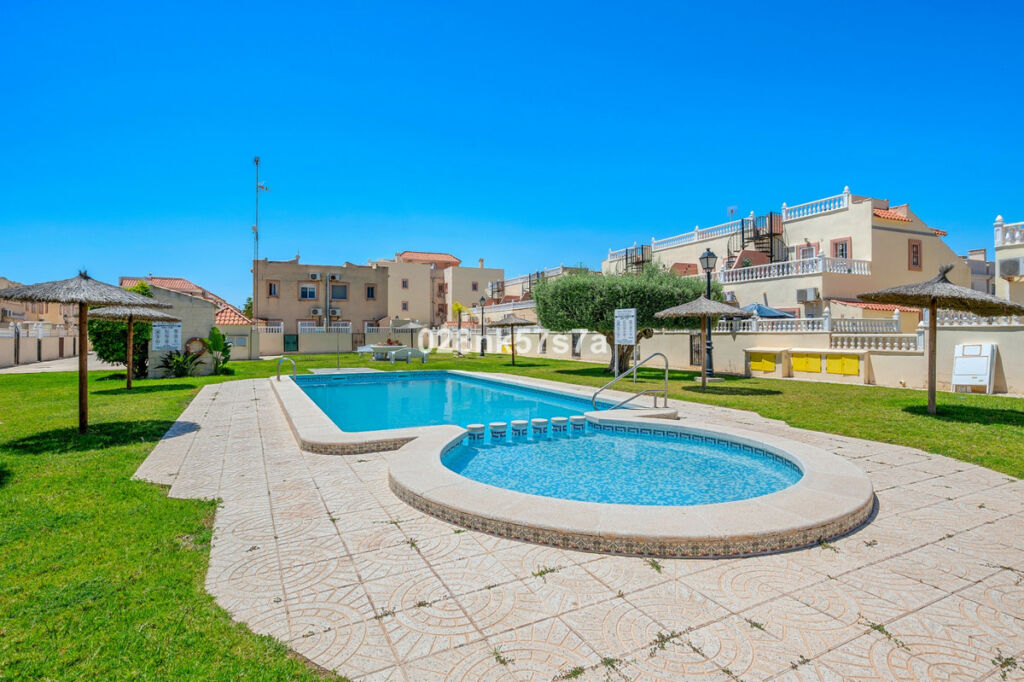 Townhouse La Zenia Alicante - image 33