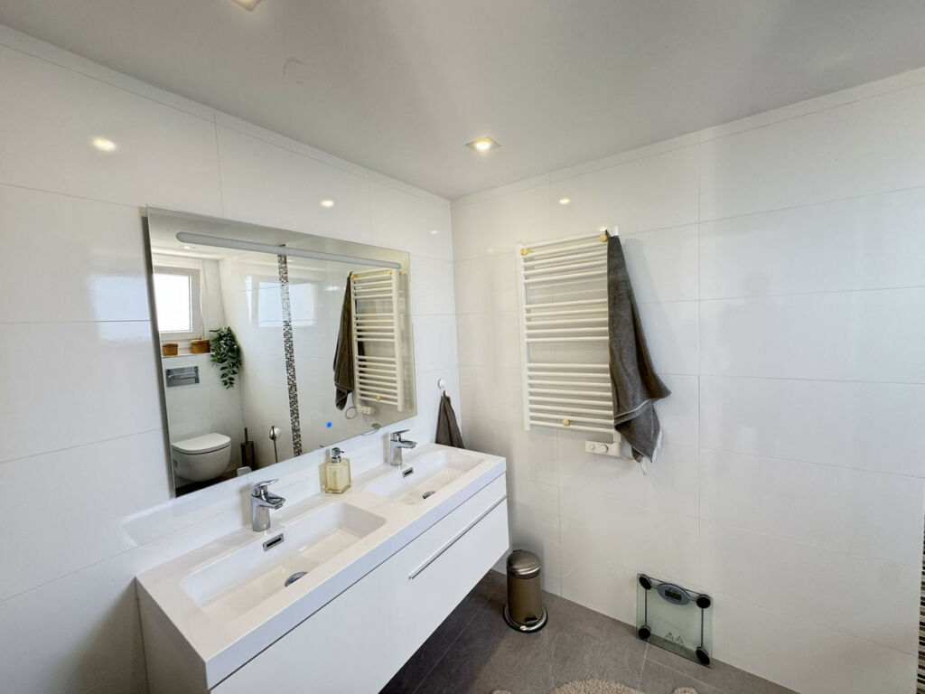 Detached Villa Riviera del Sol Málaga - image 33