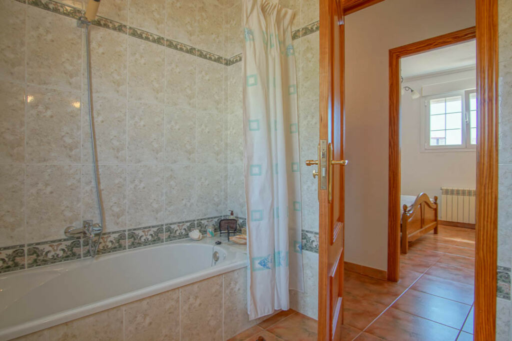 Detached Villa Calpe Alicante - image 33