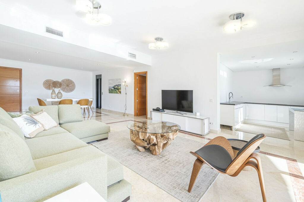 Detached Villa Nueva Andalucía Málaga - image 33