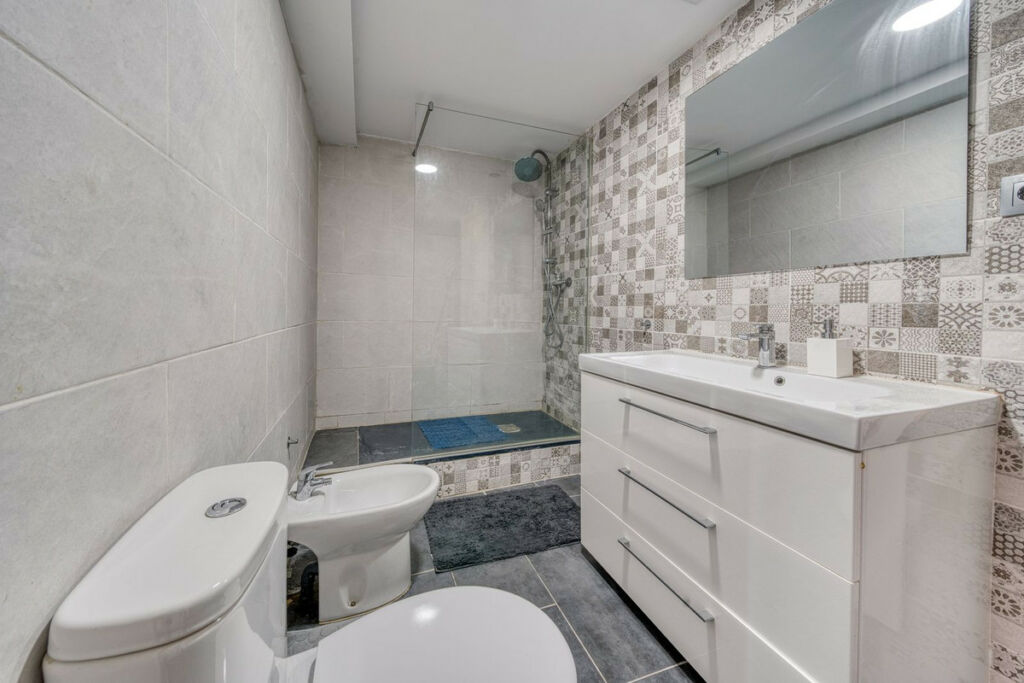 Detached Villa Estepona Málaga - image 31
