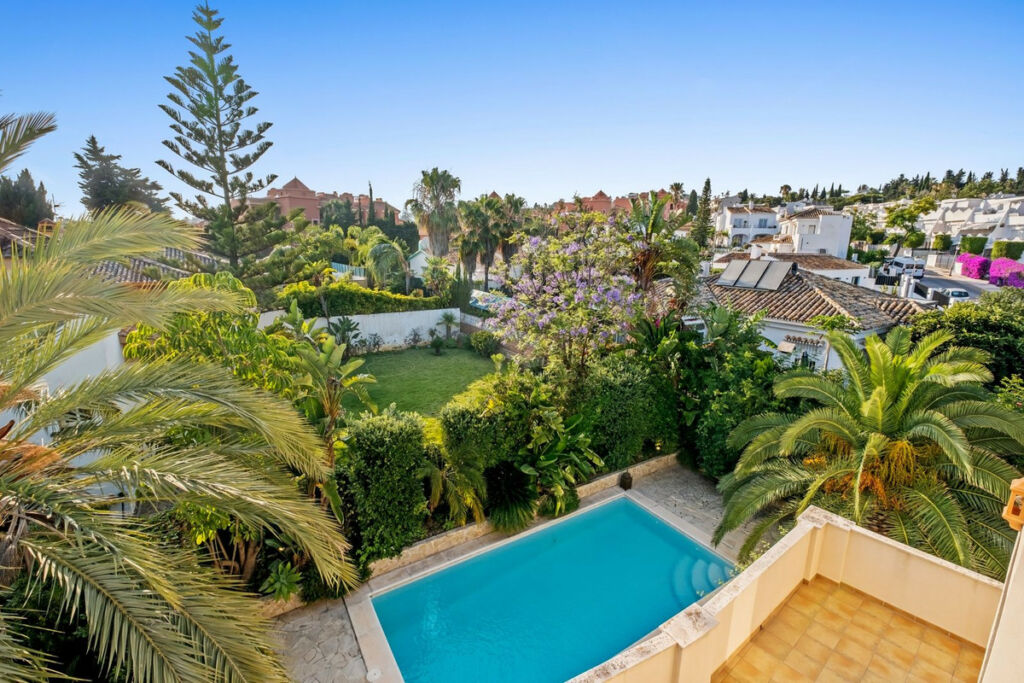Detached Villa Reserva de Marbella Málaga - image 34