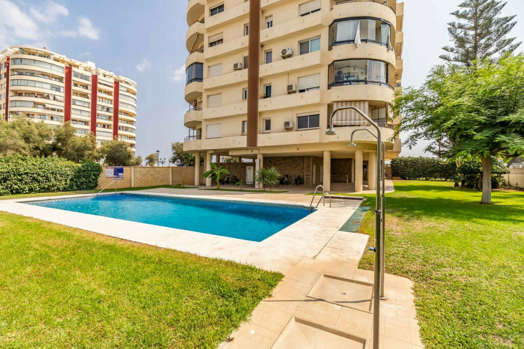 Middle Floor Apartment Fuengirola Málaga - image 34