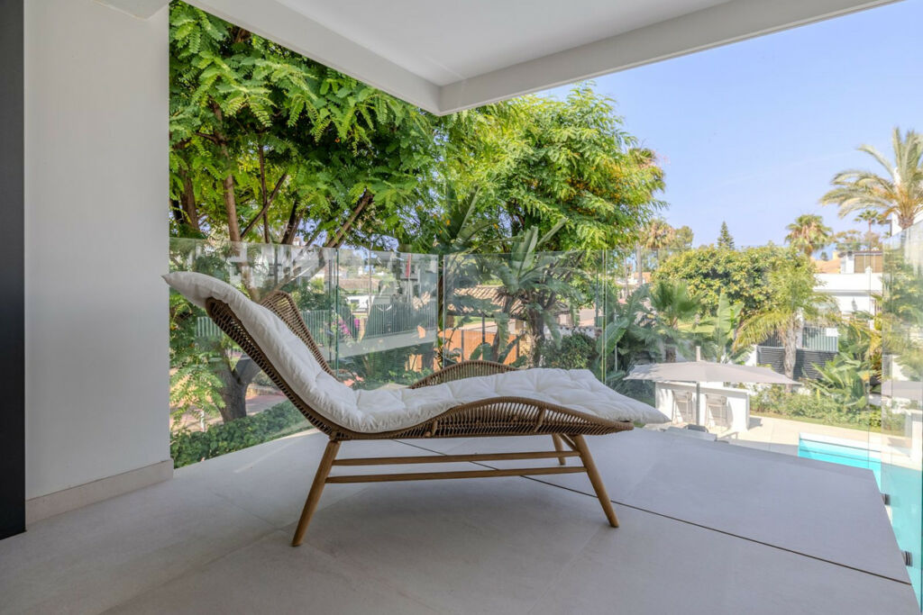 Detached Villa Puerto Banús Málaga - image 34