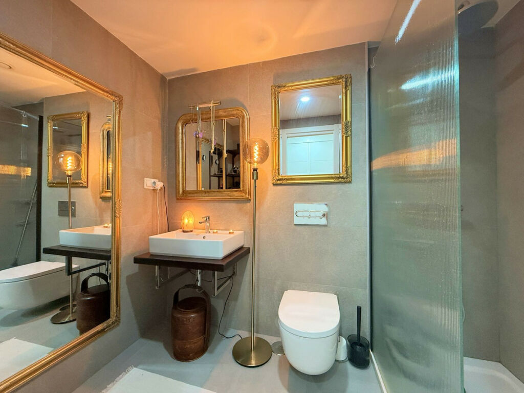 Penthouse La Duquesa Málaga - image 34