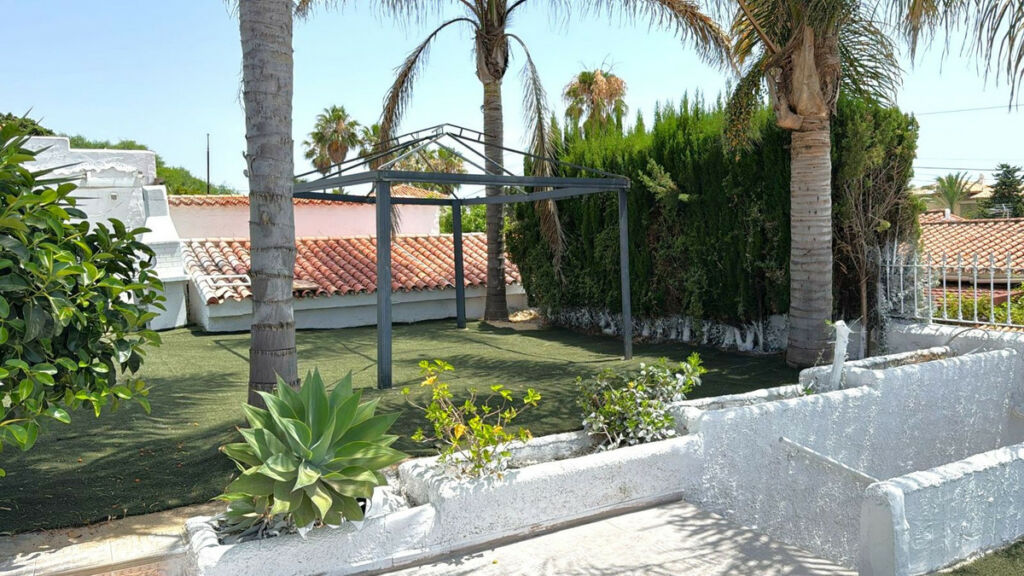 Detached Villa Estepona Málaga - image 33
