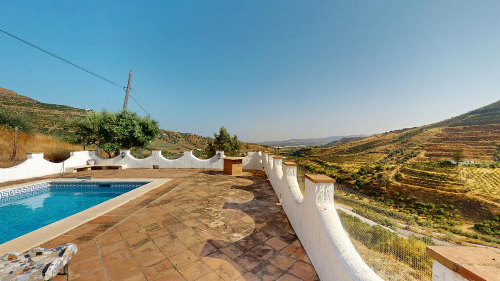 Detached Villa La Viñuela Málaga - image 34