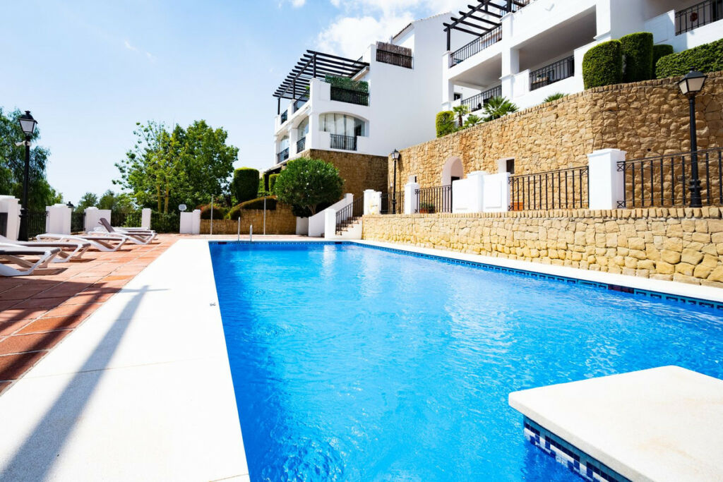 Penthouse Duplex Altos de los Monteros Málaga - image 34