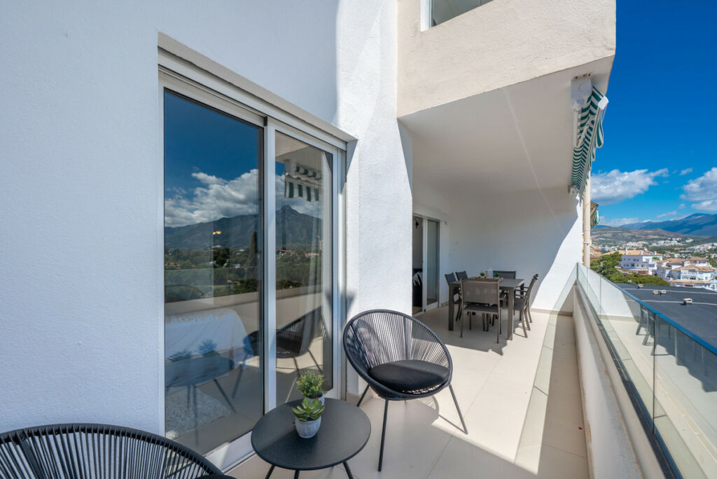 Middle Floor Apartment Nueva Andalucía Málaga - image 34